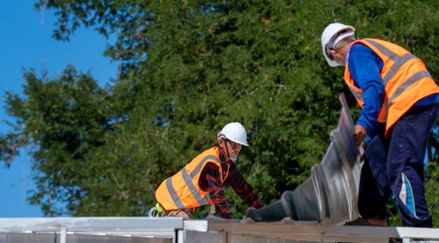 Expert flood damage restoration services in Opolis, KS
